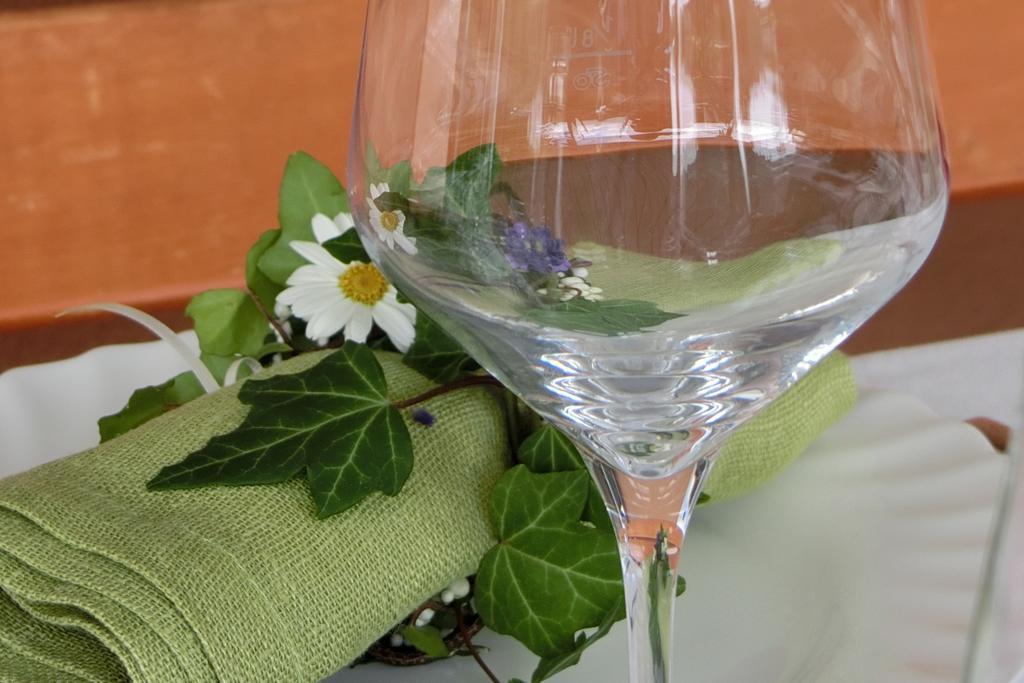Zweytick Gaestezimmer Weingut Ratsch an der Weinstraße Exterior foto
